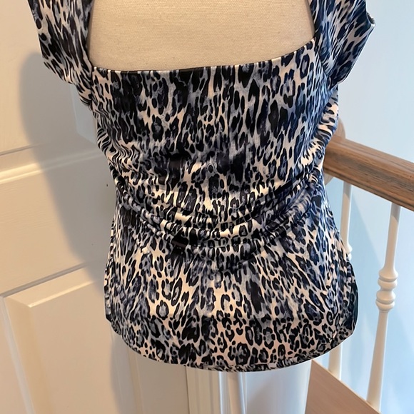 Caché Vintage Blue & White Animal Print Top w/ Cut-Out in Back - Picture 7 of 8